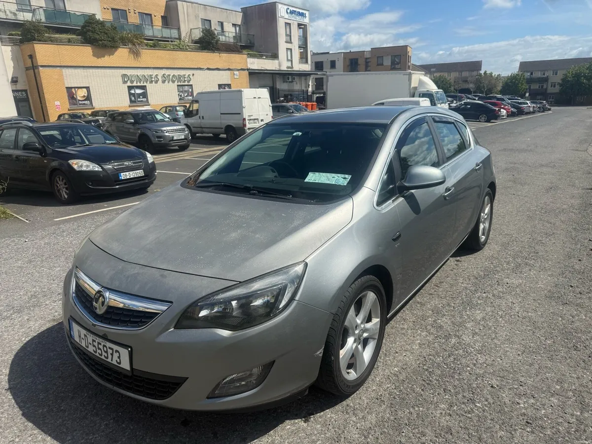 Vauxhall Astra 2011 - Image 1