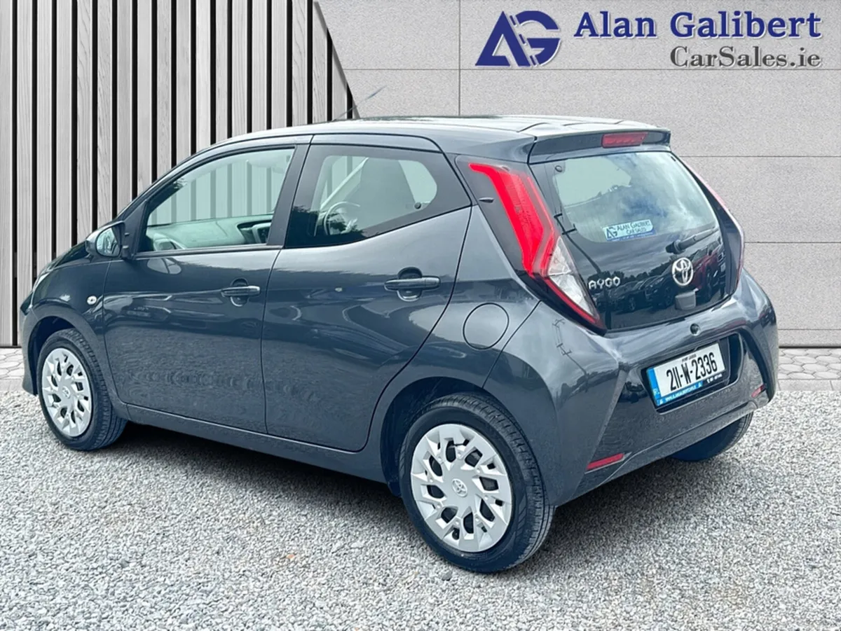 Toyota Aygo 1.0 VVT-I TSS - Image 2