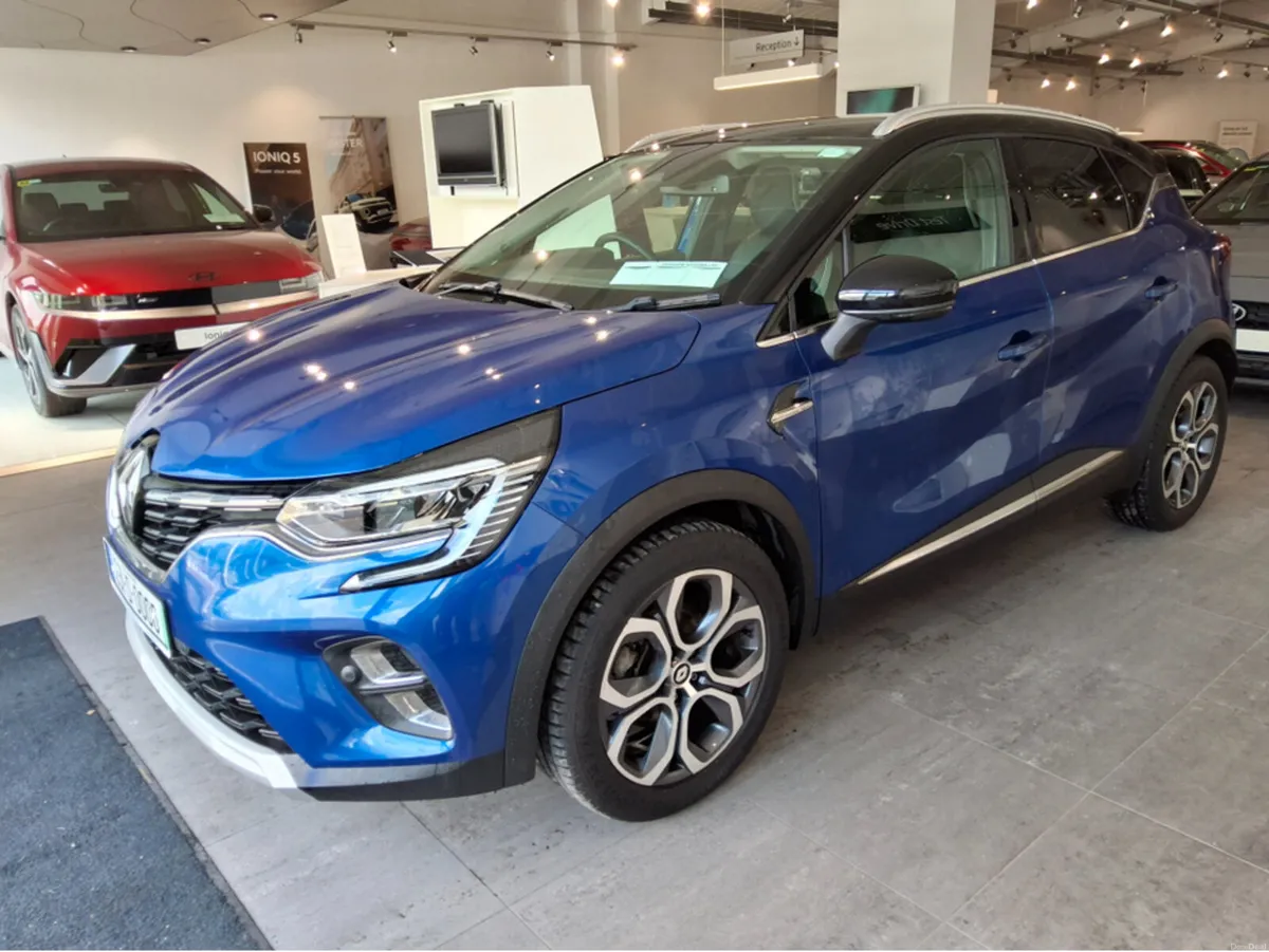 Renault Captur TECHNO E-TECH Hybrid - Image 4