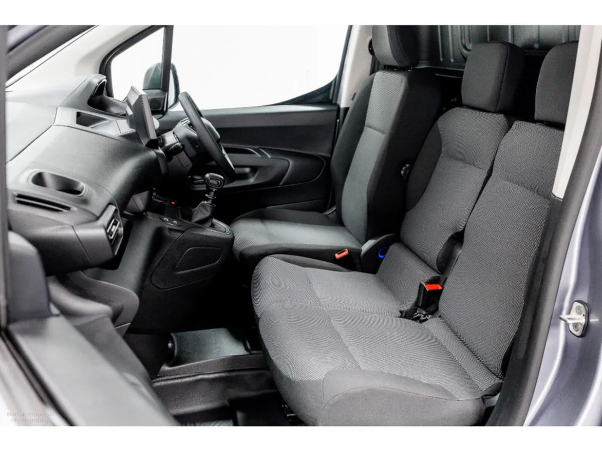 Peugeot Partner *€5, 000 Scrappage Offer* Pro Plus - Image 4