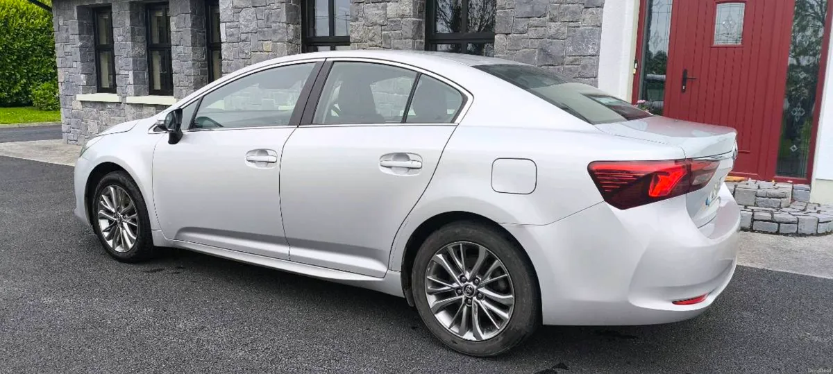 Toyota Avensis 1.6D Business Edition - Image 2