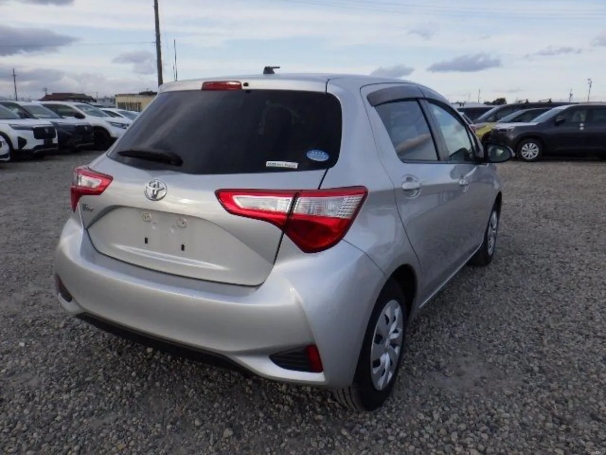Toyota Vitz 2018 - Image 3
