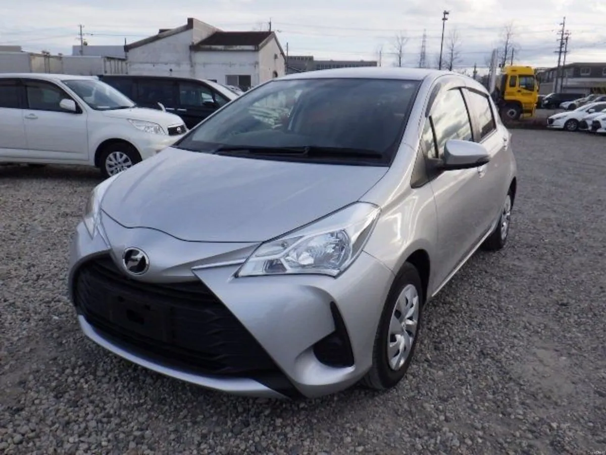 Toyota Vitz 2018 - Image 2