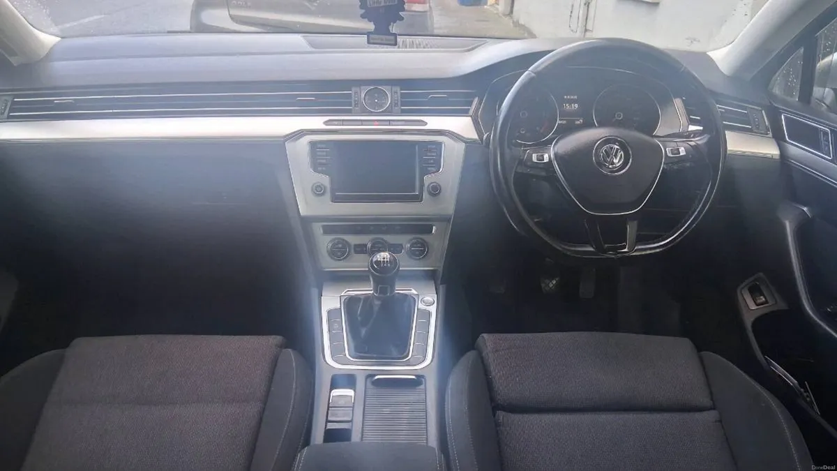 2015 volswagan passat 1.6 diesel - Image 3