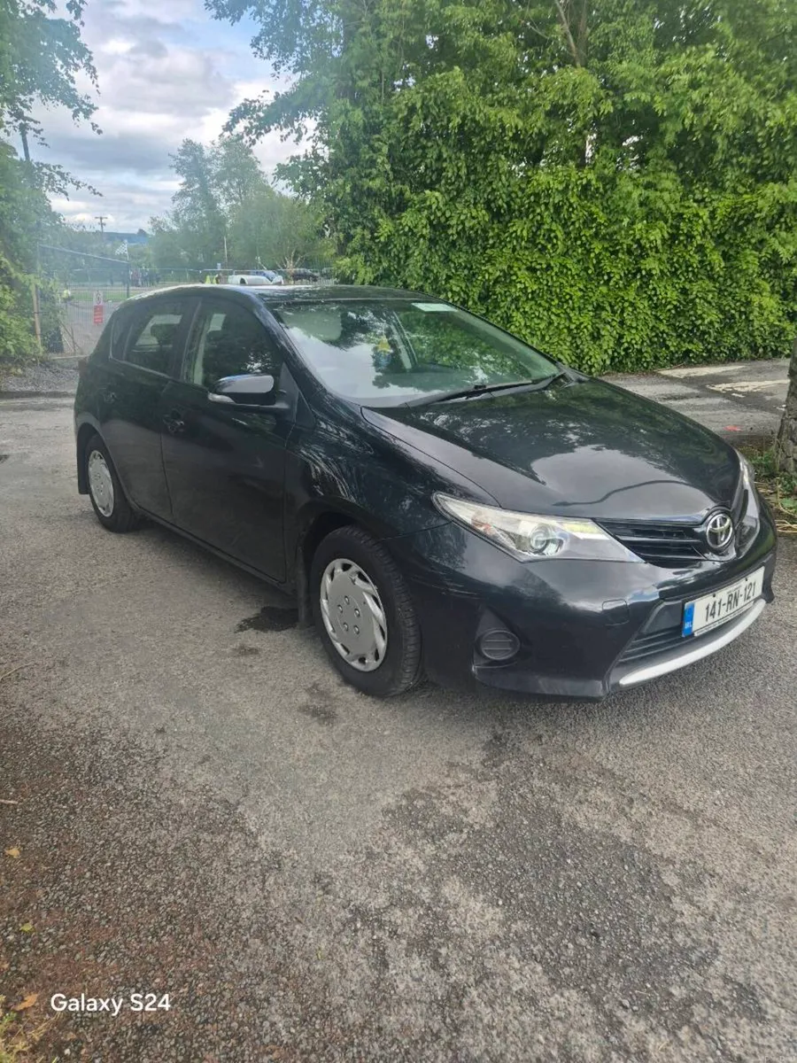 TOYOTA AURIS 1•4  DIESEL  2014 - Image 1