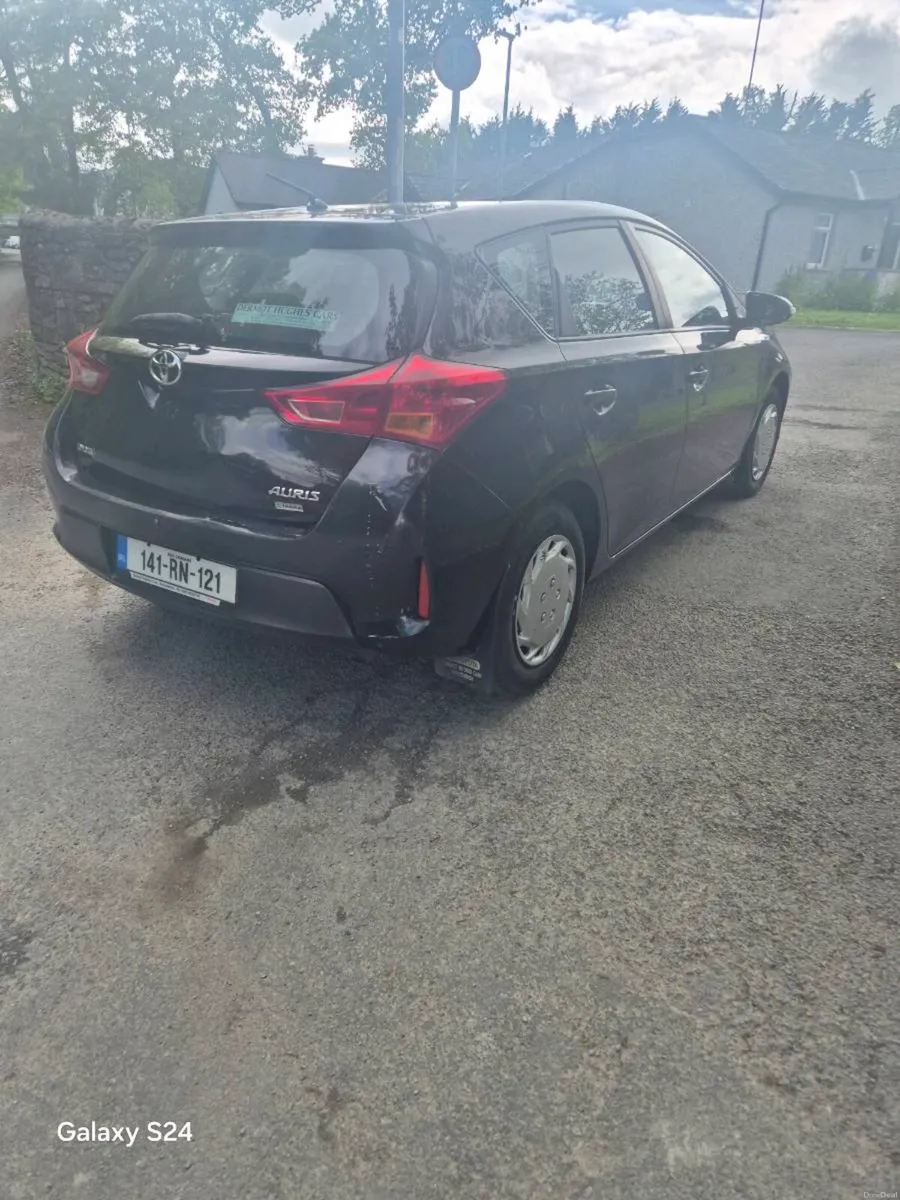 TOYOTA AURIS 1•4  DIESEL  2014 - Image 4
