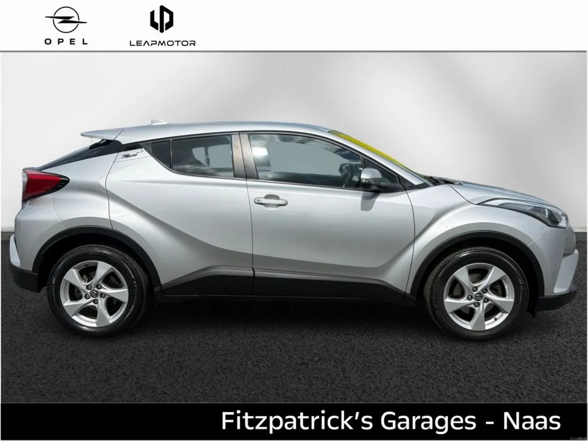 Toyota C-HR 1.2T LUNA - Price Includes €1,000 Scra - Image 4
