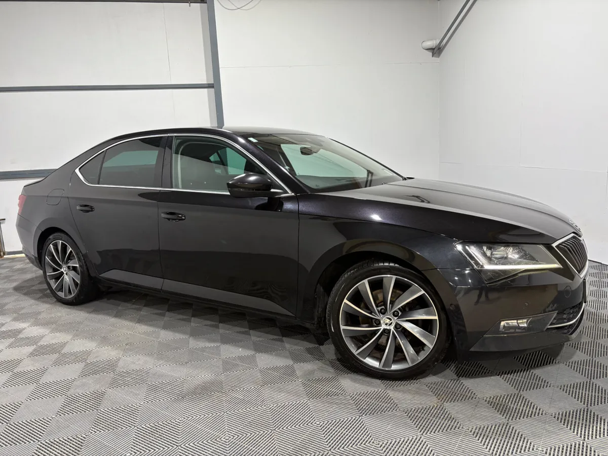 2017 Skoda Superb L&K 2.0 TDi DSG 150 BHP - Image 1