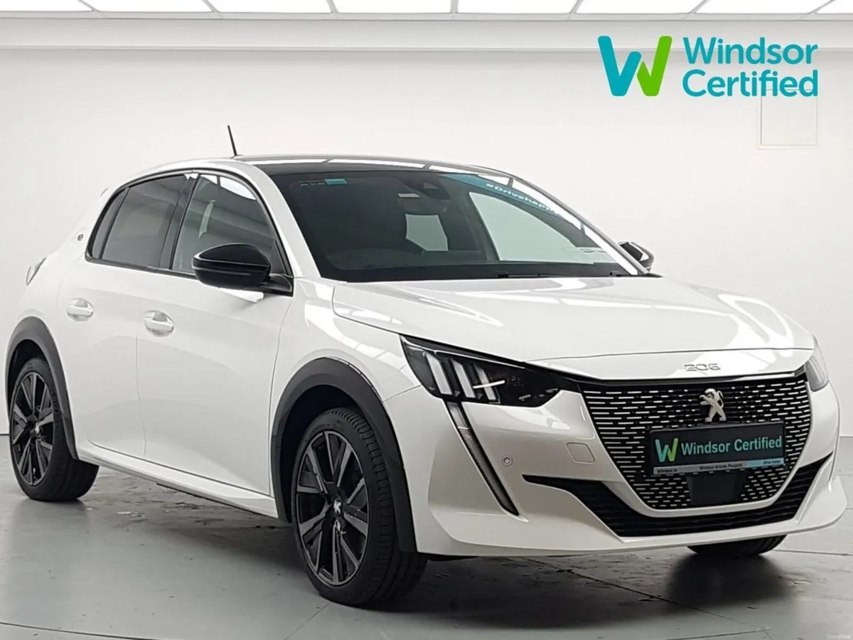 Peugeot 208 Electric 136bhp (50 kWh) GT - Image 1