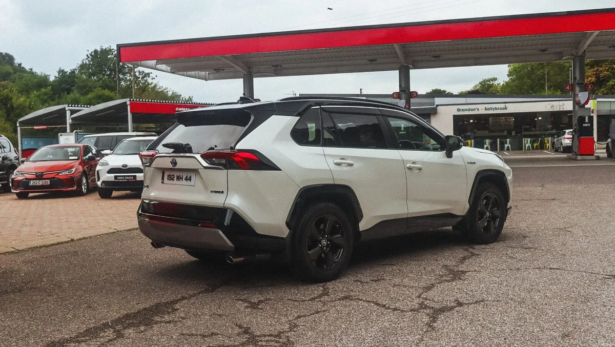 Toyota Rav4 Sport Hybrid - Image 2