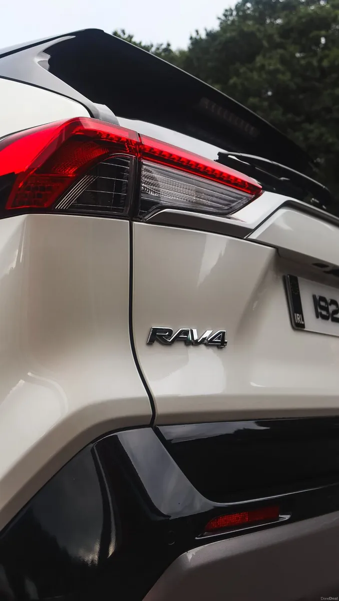 Toyota Rav4 Sport Hybrid - Image 4