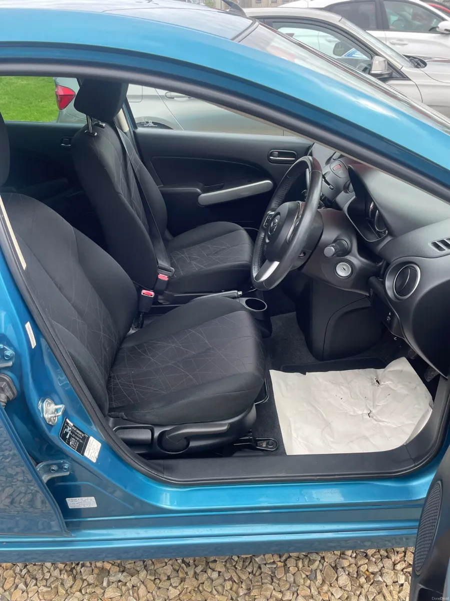 2013 Mazda Mazda2 Low Miles - Image 6