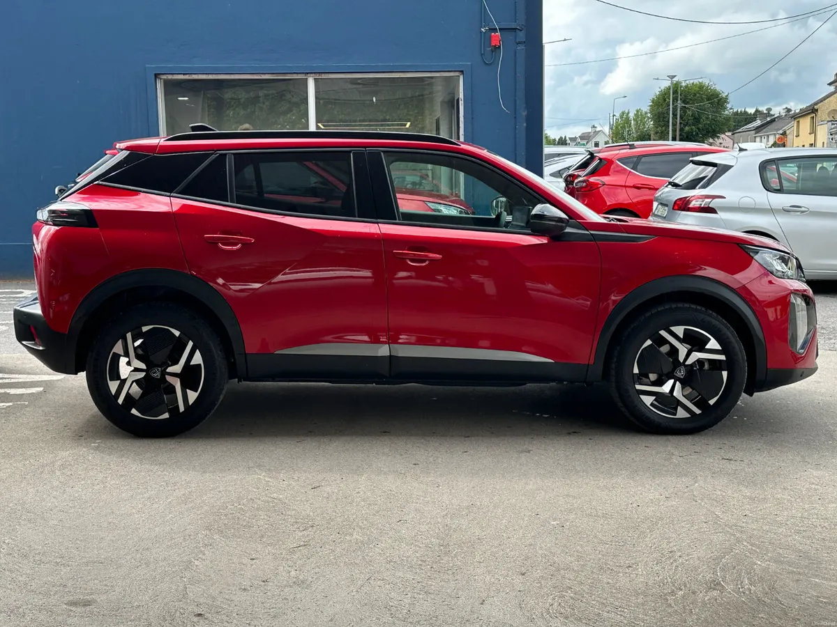 Peugeot 2008 1.2 Puretech 100bhp Allure - Image 2