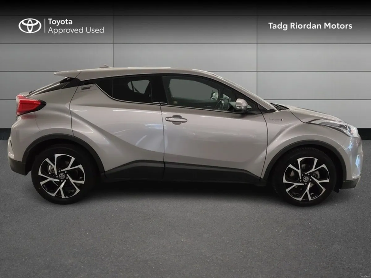 Toyota C-HR HYBRID SPORT - Image 3