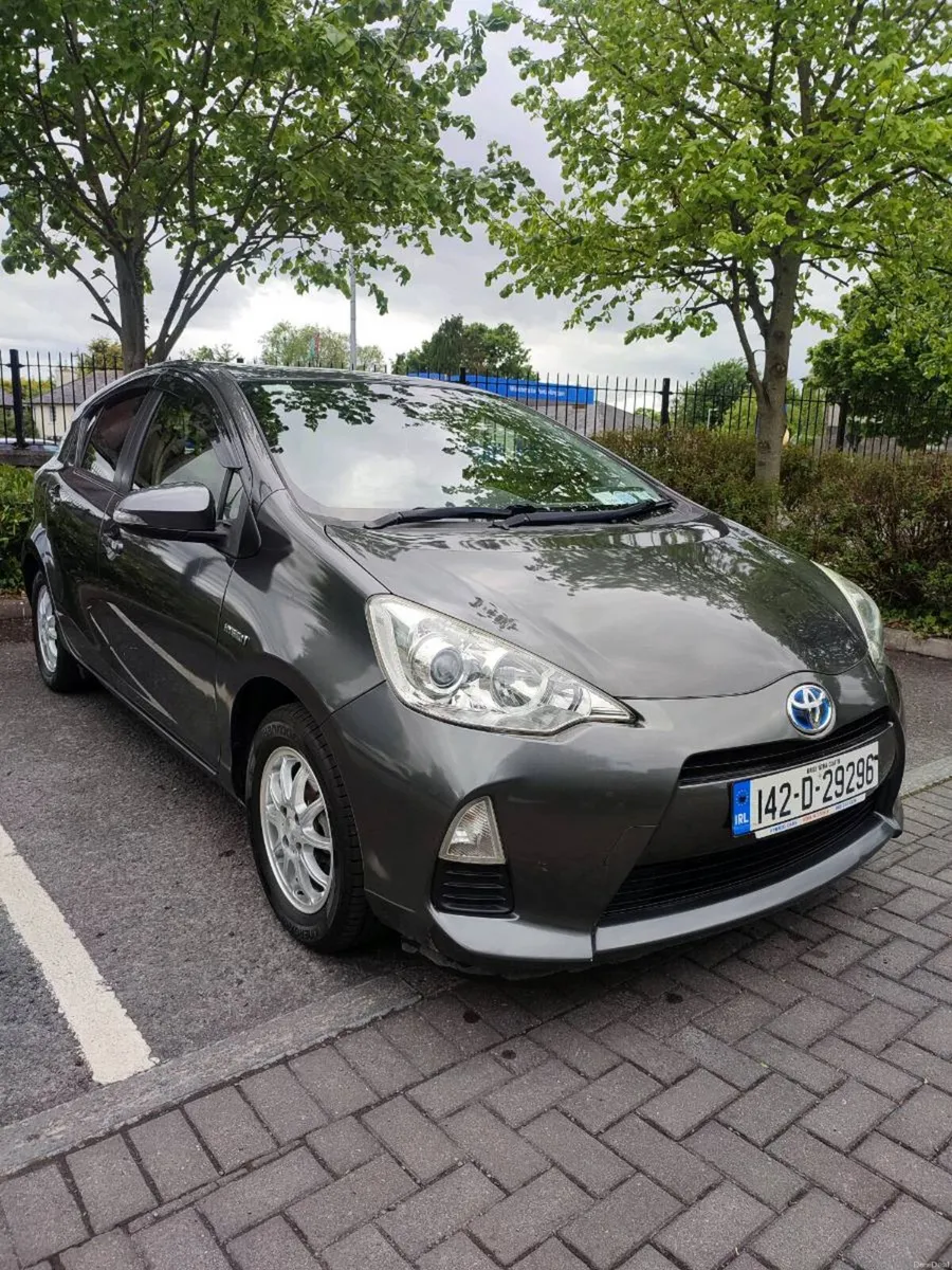 Toyota Aqua 1.5 Hybrid Automatic. Spotless! - Image 3
