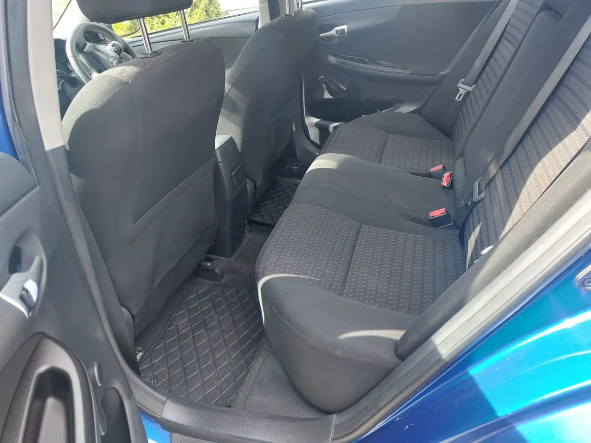 Toyota Corolla 2012 - Image 1