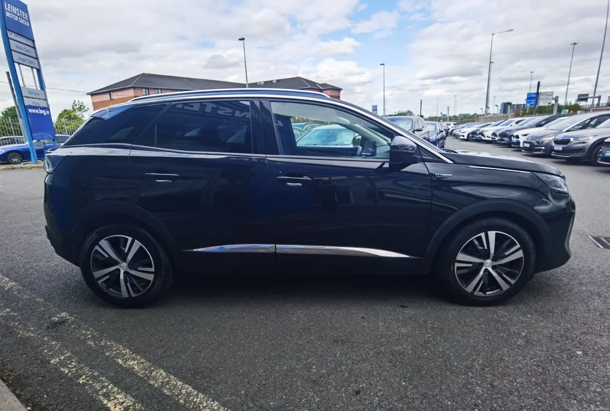 PEUGEOT 3008 1.6 ALLURE PREMIUM PLUS 2 AUTO PHEV - Image 4