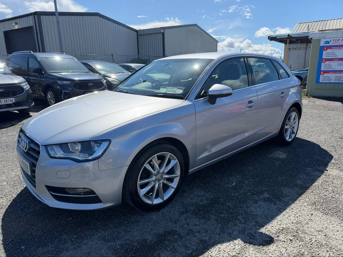 Audi A3 2015 - Image 2