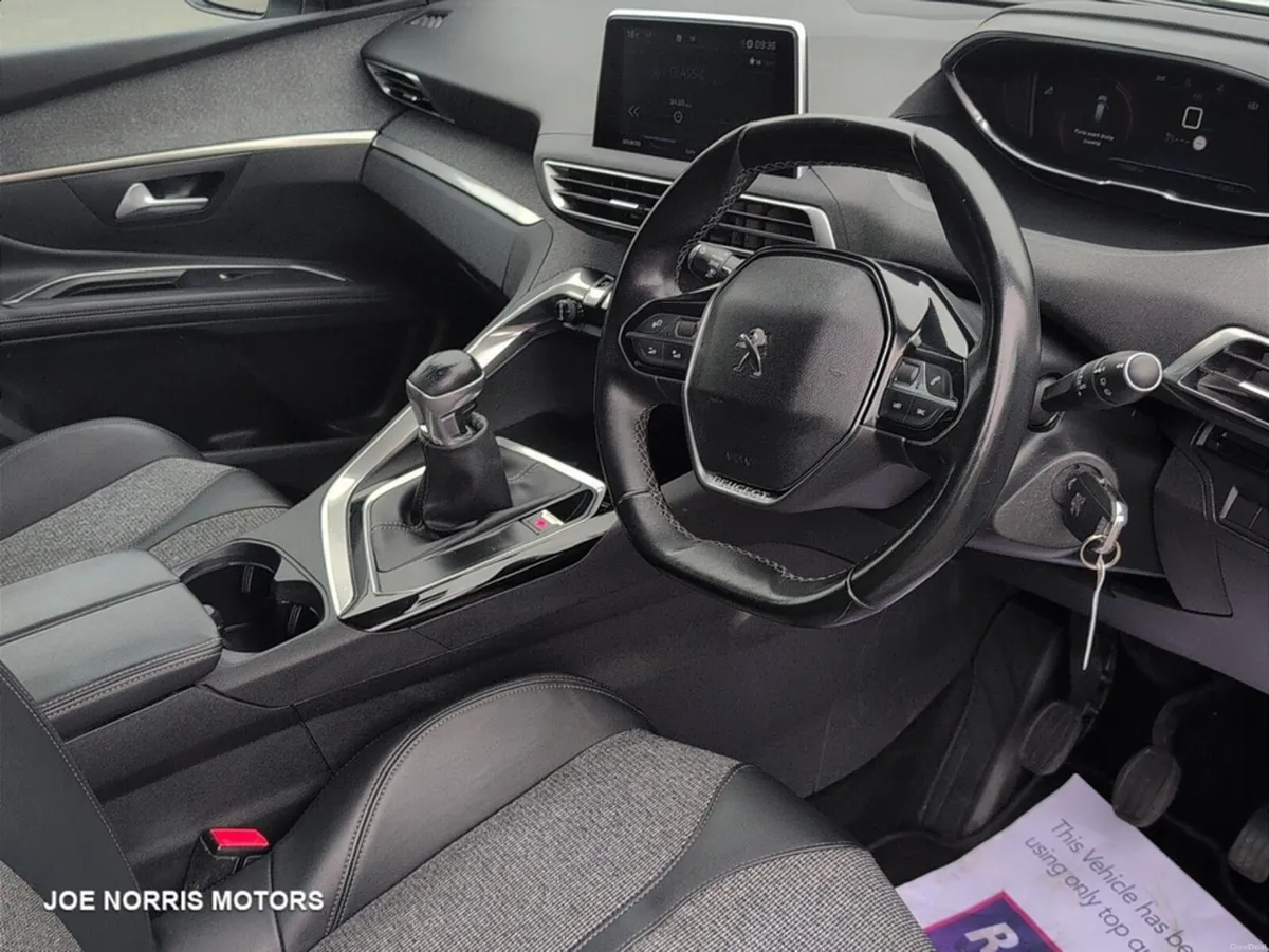 Peugeot 5008 ALLURE 1.5HDI 1304DR - Image 6