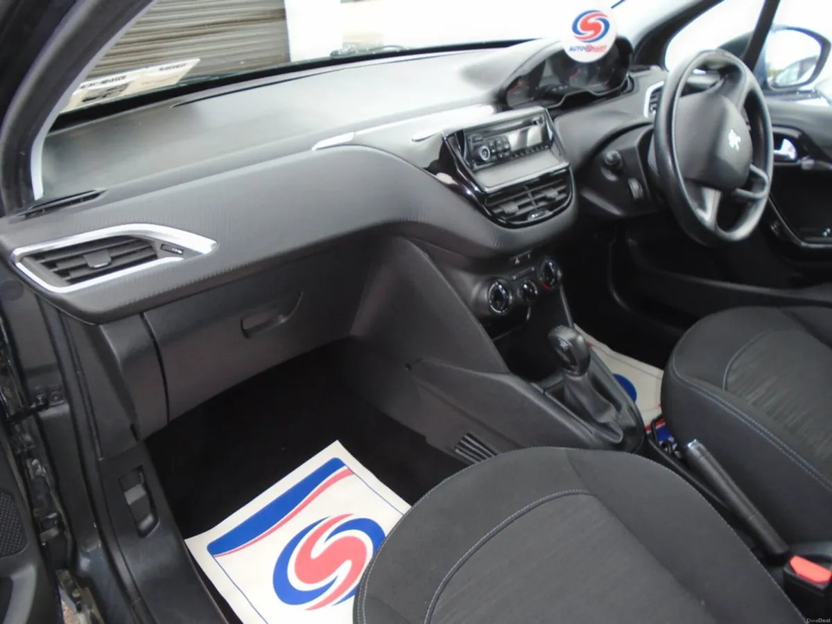 Peugeot 208 ACCESS 1.4 HDI 4DR - Image 3