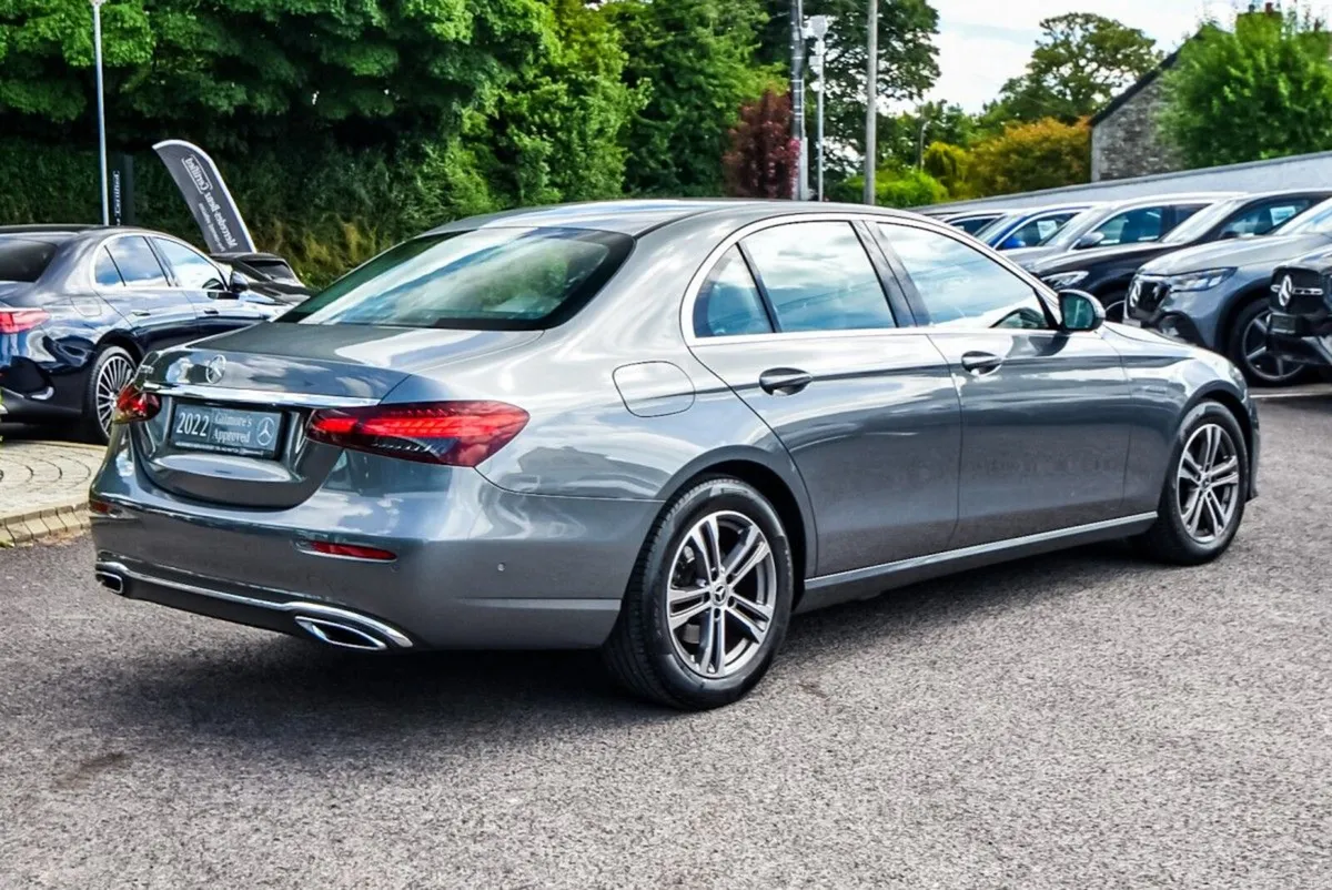 Mercedes-Benz E-Class E220d Avantgarde 194bhp Auto - Image 3
