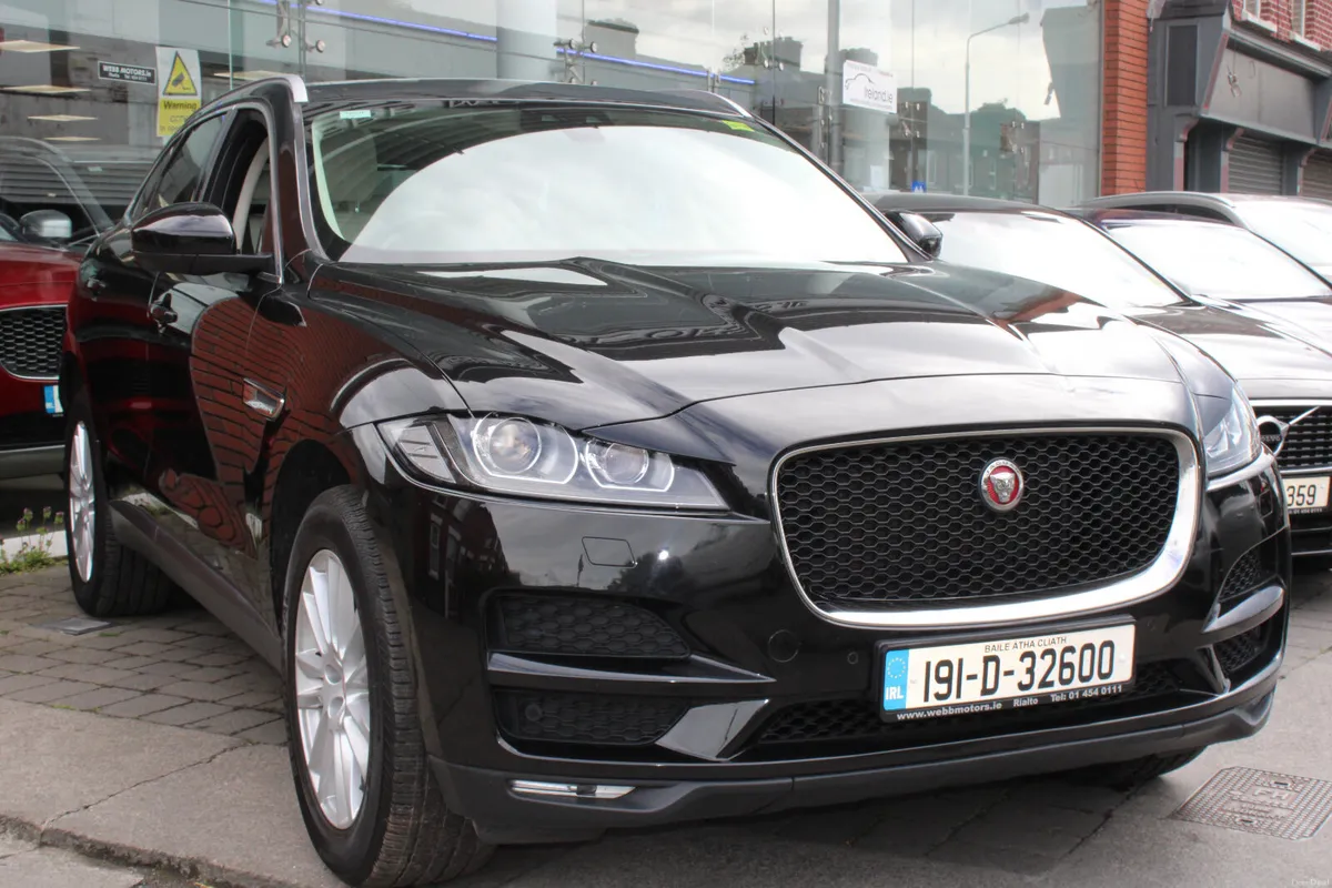 F-PACE - PRESTIGE LTD EDITION - PAN ROOF - 4X4 - Image 1