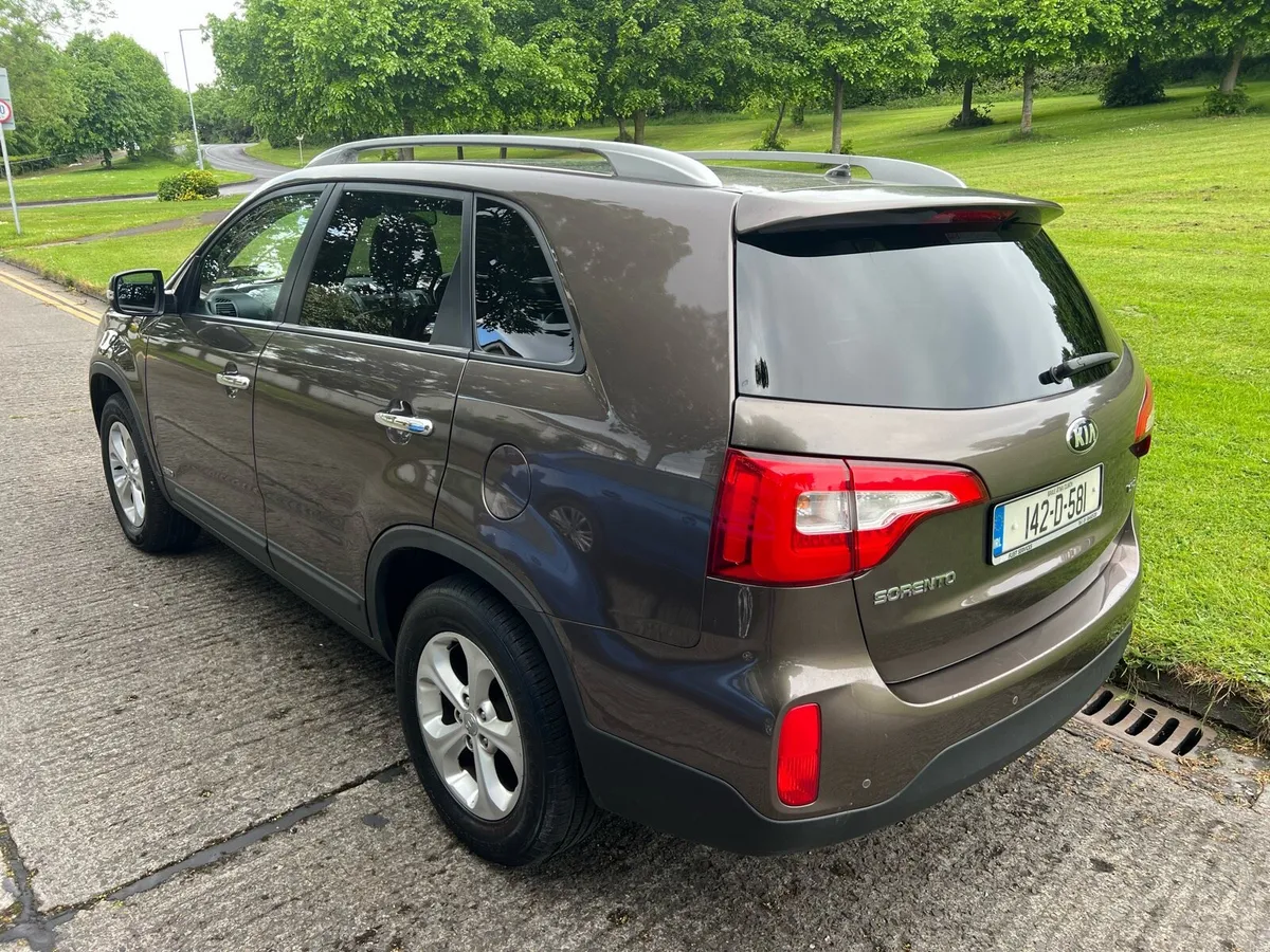 Kia Sorento 2.2 Platinum AWD ONLY 126K KM - Image 4