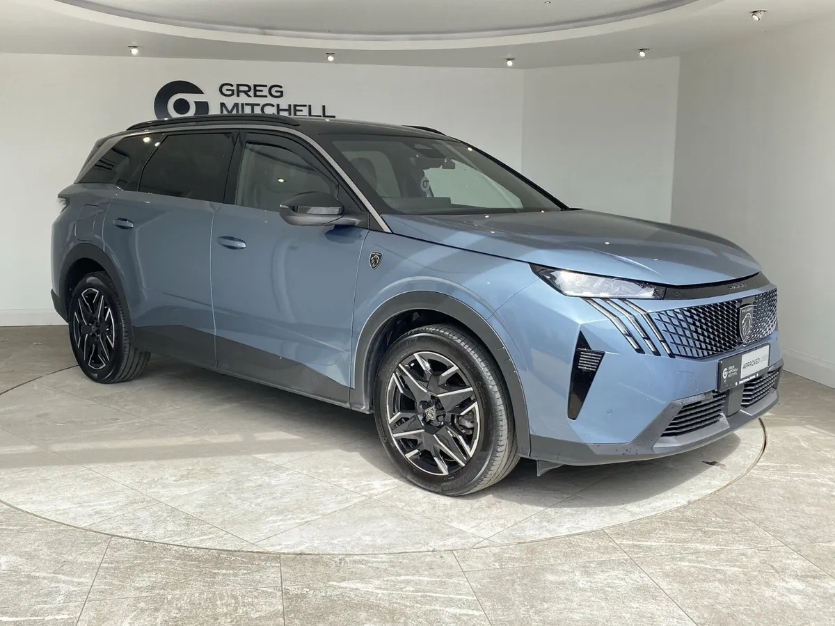 Peugeot 5008 2025 - Image 1