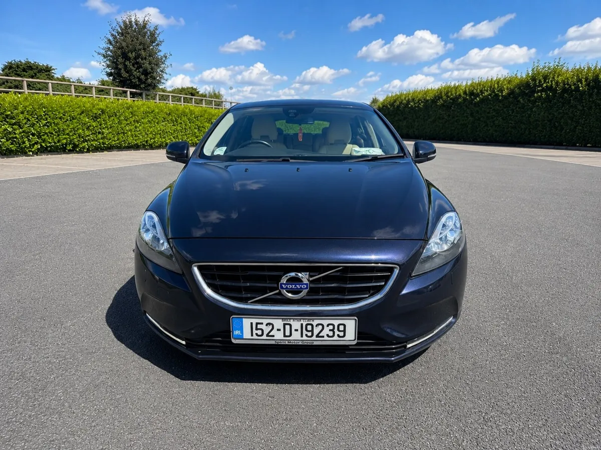 2015 Volvo V40 D2 SE  Fresh NCT 1 Owner From New - Image 3