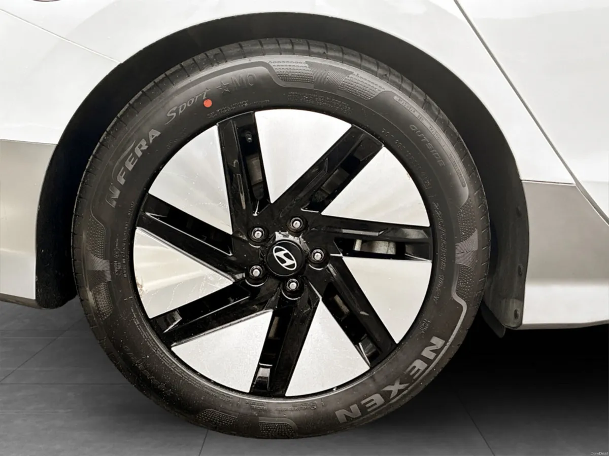 Hyundai Ioniq 6 Signature 53Kwh - Image 6