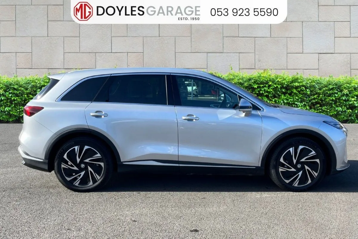 MG MGS6 EV Exclusive 0% Finance Available - Image 2