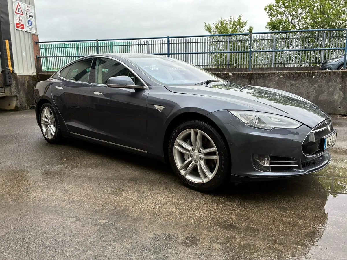2014 Tesla Model S75  €9950 Free charging - Image 4