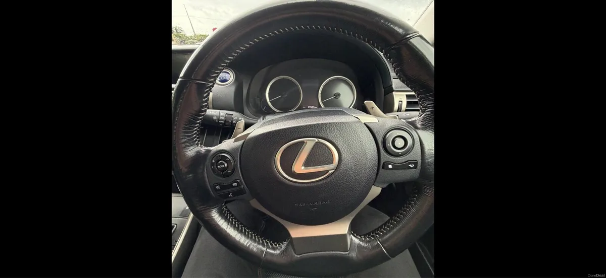 Lexus Is300 H 2.5 Executive Model - Image 3