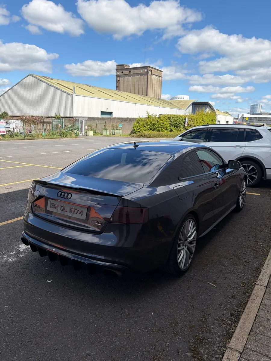 Audi A5 Quattro Coupe 2.0TDI - Image 4