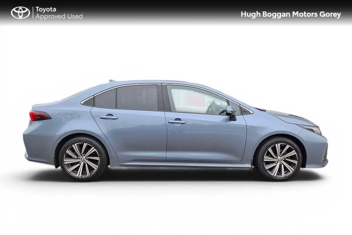 Toyota Corolla Luna Sport Hybrid - Image 3