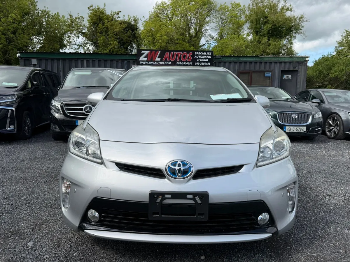 15  TOYOTA PRIUS HYBRID - Image 3