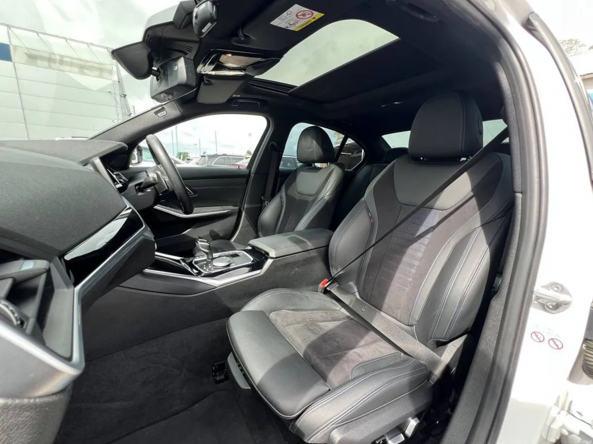 BMW 3-Series 330e M-SPORT COMPETITION 2.0 HYBRID / - Image 2