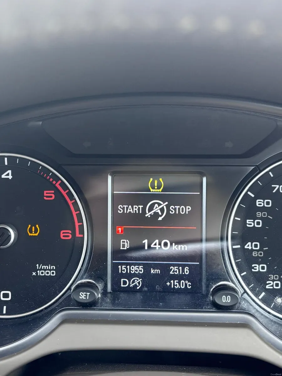 Audi Q5 2.0TDI Quattro SE Auto - Image 2