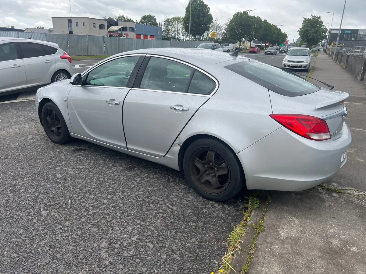 Opel Insignia  2.0 diesil 2012 manual - Image 4