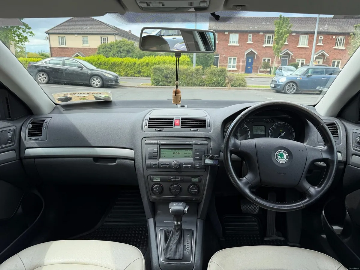 Skoda Octavia  Automatic + Tax 02.27 - Image 2