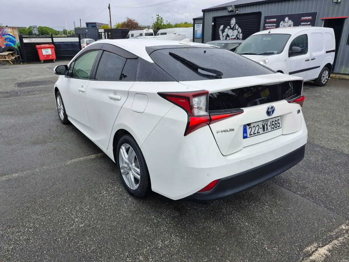 2022 Toyota Prius 1.8L Hybrid Low Miles Automatic - Image 3