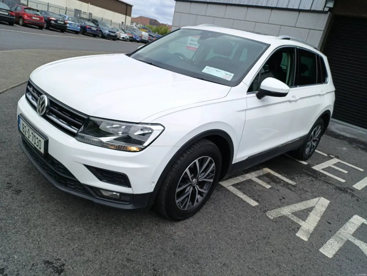 Volkswagen Tiguan 2.0 Manual 182 low km - Image 4