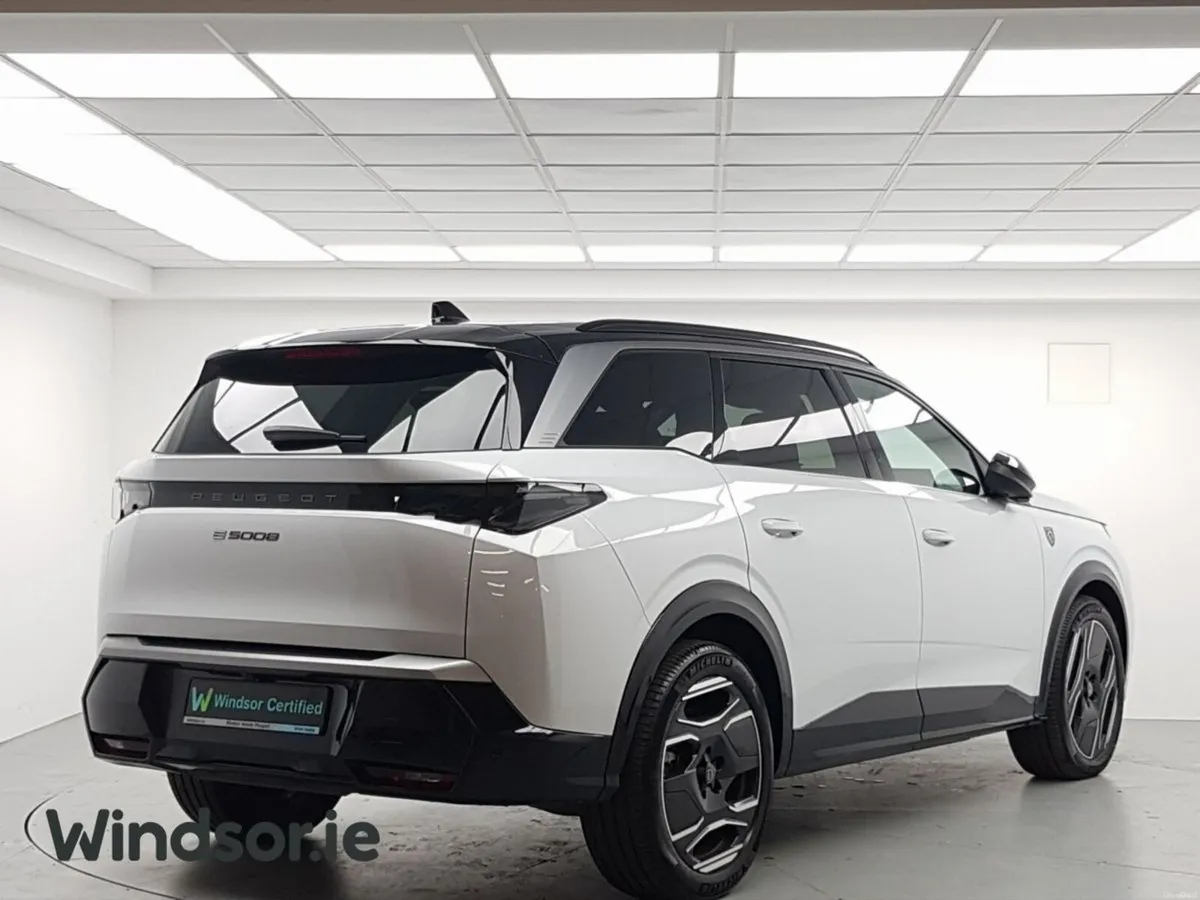 Peugeot 5008 E-5008 Gt  GT  210 Electric 73kWh Aut - Image 3