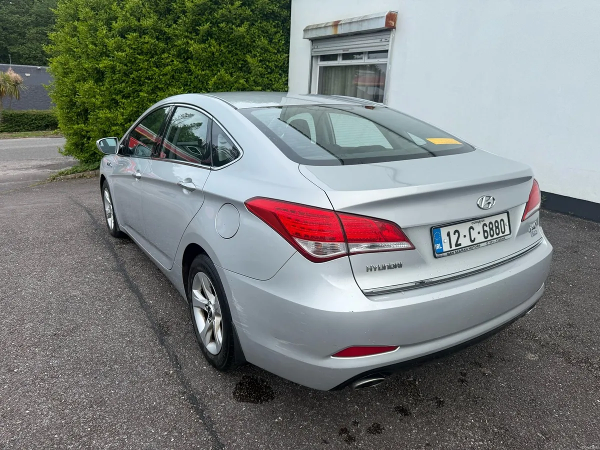 Hyundai i40 2012 1.7 Diesel Ncted&Taxed Low miles - Image 3