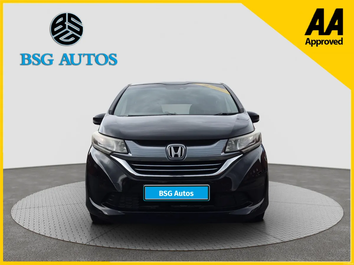 2017 HONDA FREED 1.5 HYBRID AUTO*6 SEATER* FINANCE - Image 3