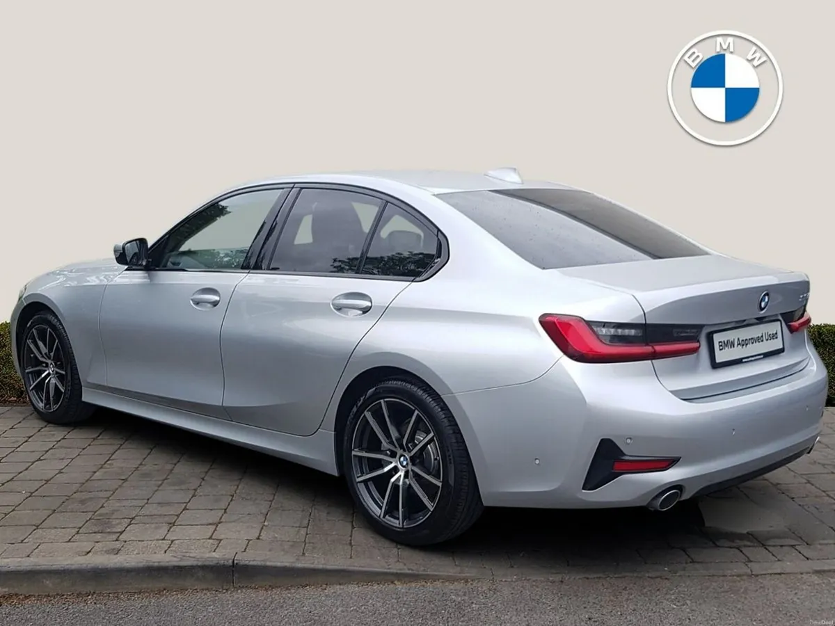 BMW 3-Series 318d SE - Image 2