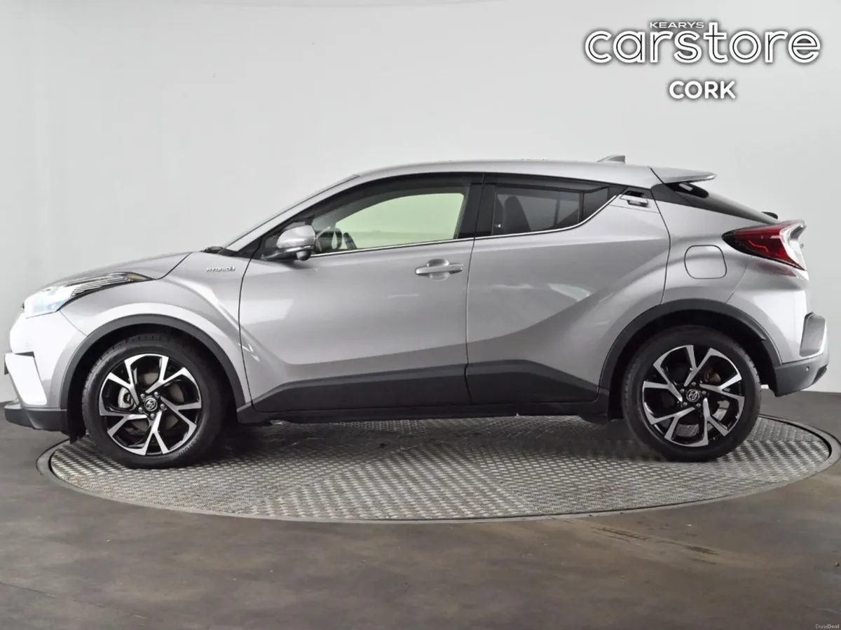 Toyota C-HR 1.8 HYBRID LUNA - Image 6