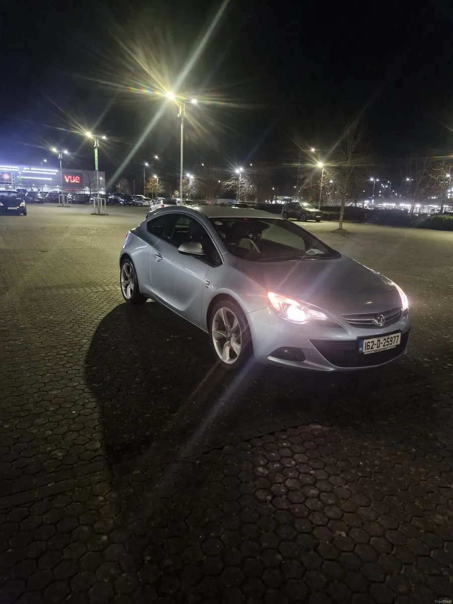 Vauxhall Astra - Image 1