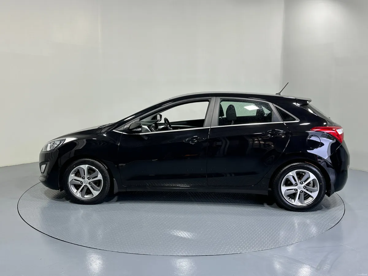 Hyundai i30 Deluxe 1.4 Petrol Only 59,000Km's 161 - Image 4
