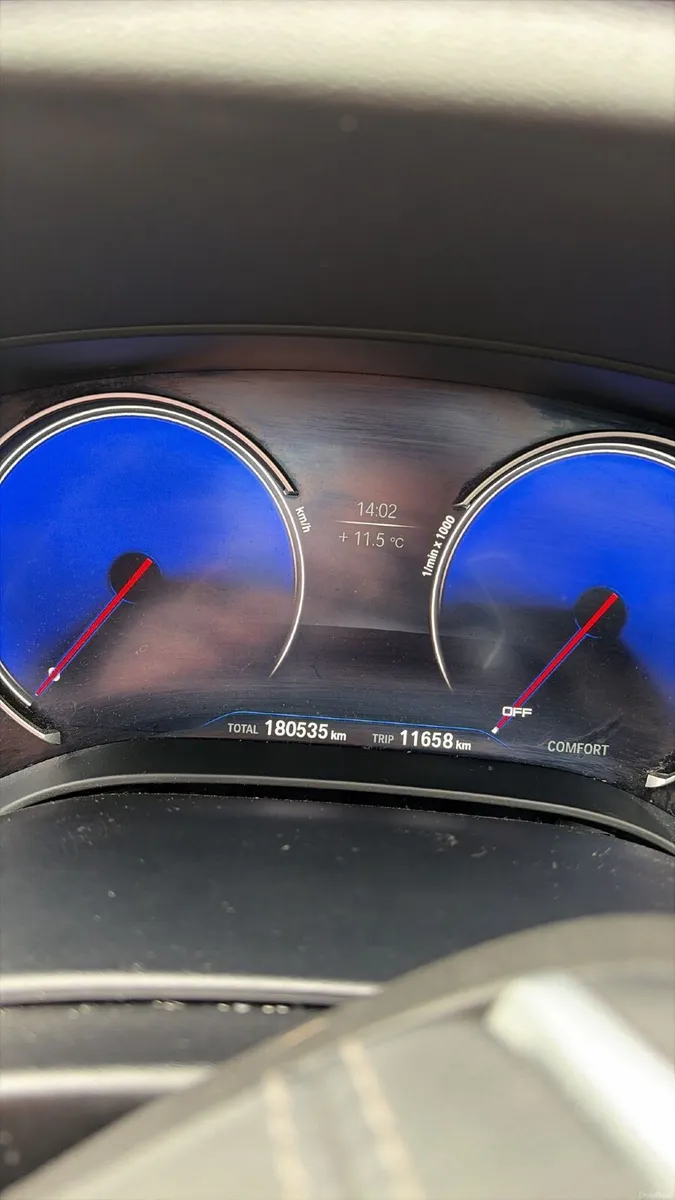 BMW 5-Series 2018 G30 - Image 2